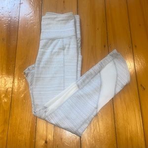 NWT Athleta High Rise Jacquard Capri Legging